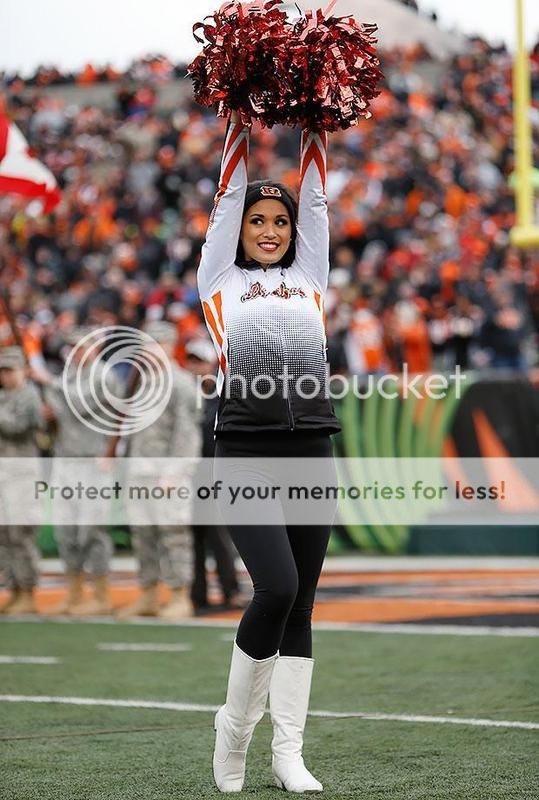 Cincinnati-Bengals-cheerleaders-AP_44748347707_zpsjy7wmcmd.jpg