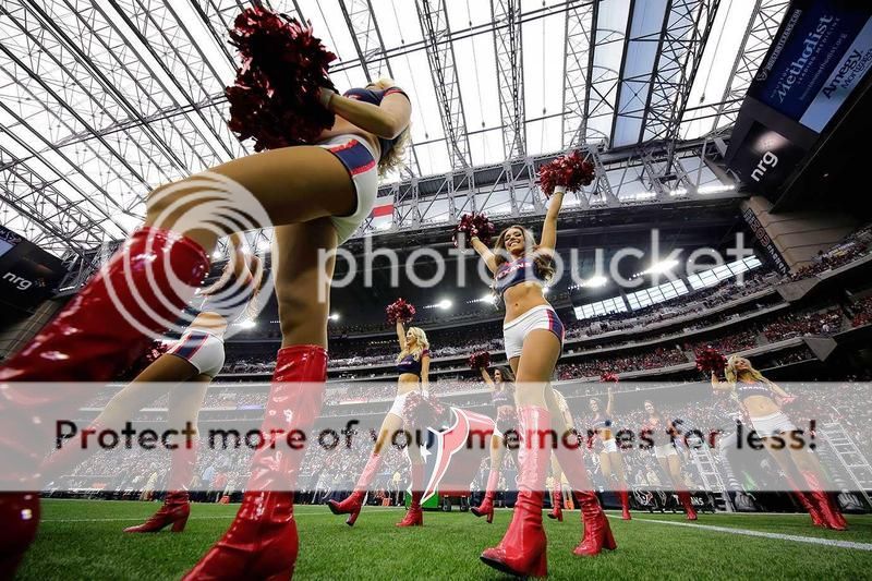Houston-Texans-cheerleaders-AP_496772208590_zpss6g2qlvw.jpg