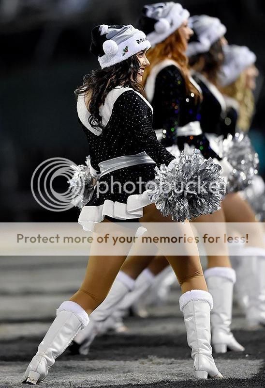 Oakland-Raiders-Raiderettes-cheerleaders-GettyImages-502465496_master_zpsfrdc3yt2.jpg