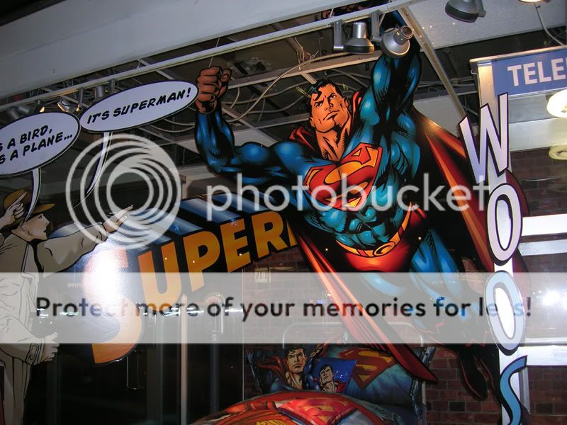 Superman-Display-4.jpg