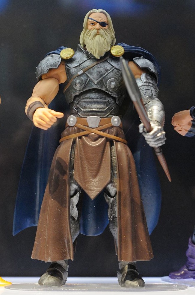 SDCC-2014-Marvel-Legends-King-Thor-Build-A-Figure-Avengers-Wave-1-e1406388167614.jpg