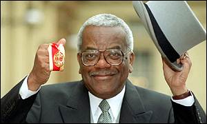 _543728_sir_trevor_mcdonald300.jpg