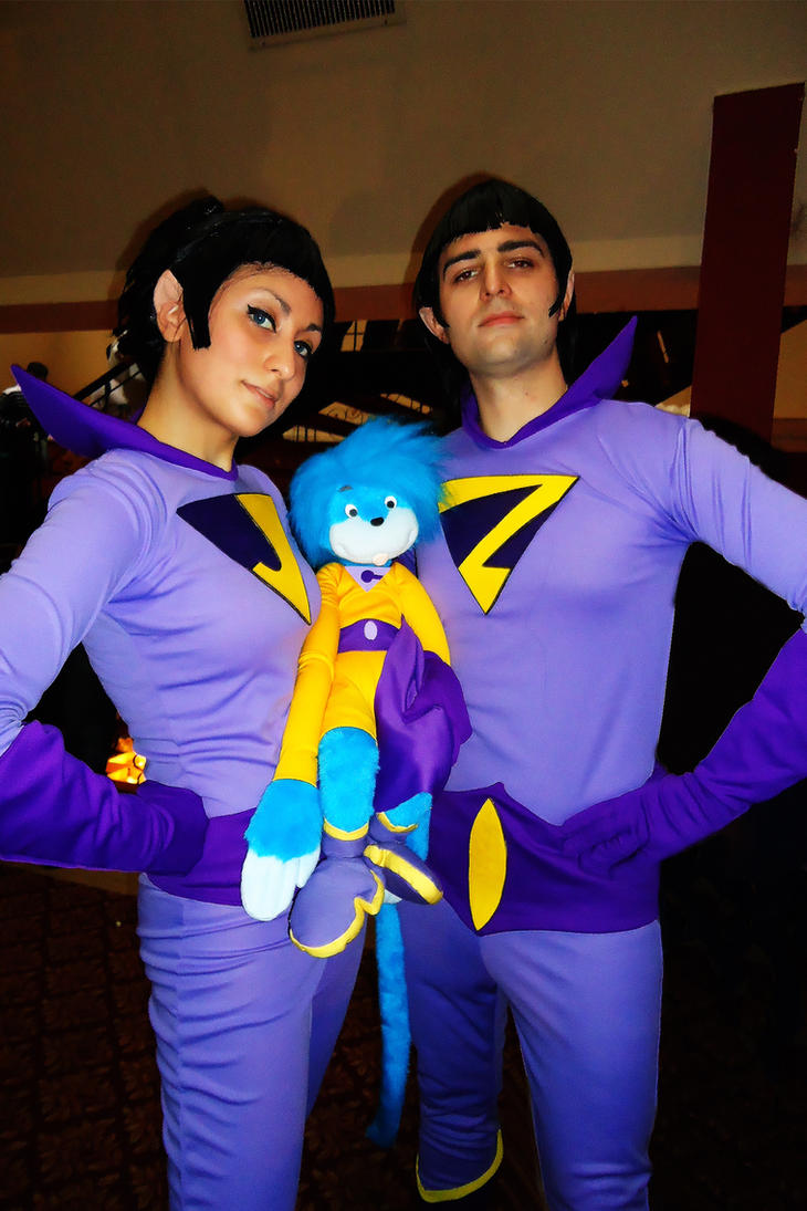 wonder_twins_by_psyfrostcosplay-d2zlgpx.jpg