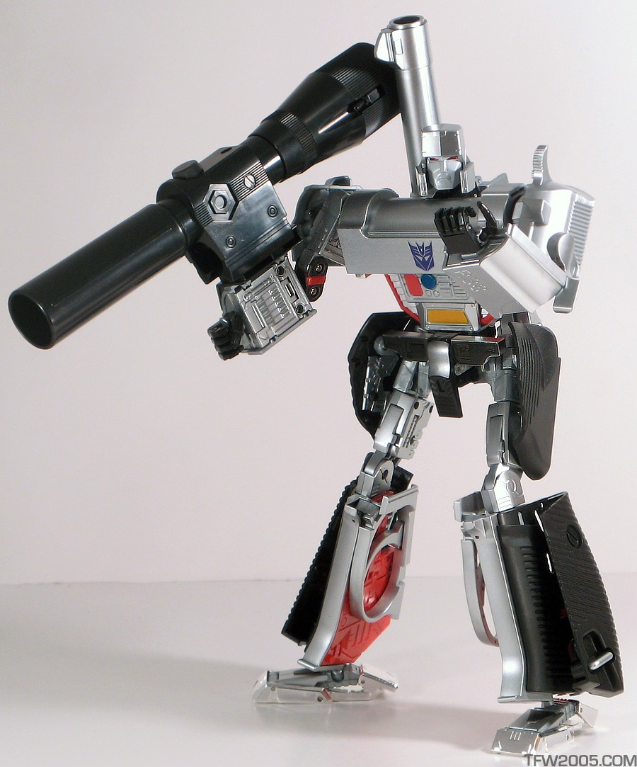 Masterpiece_Megatron_Robot_3_1234615352.jpg