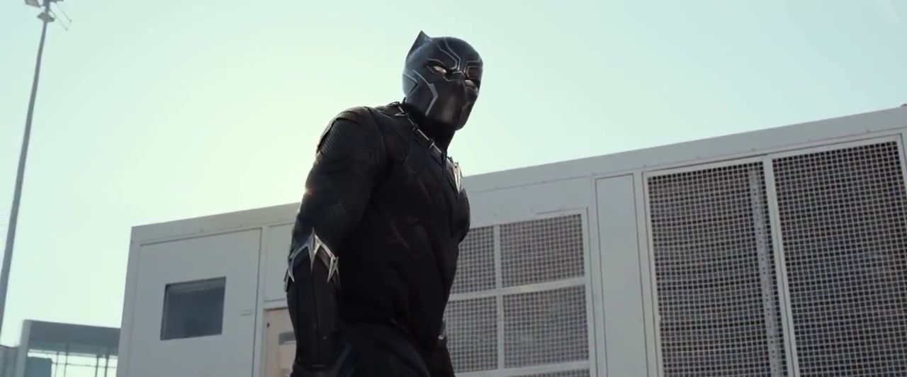 Captain-America-Civil-War-cast-photo-Black-Panther-Chadwick-Boseman.jpg