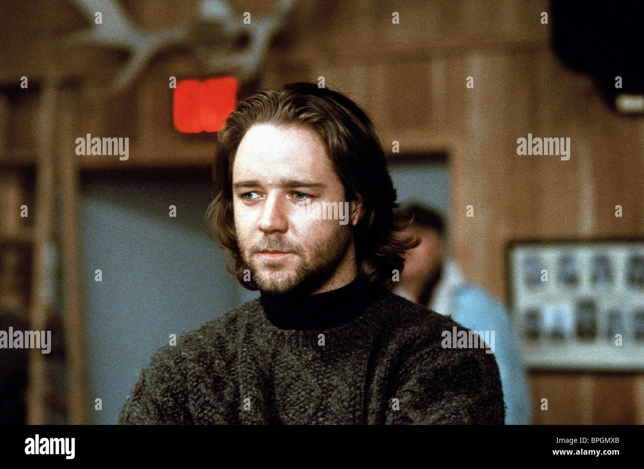 russell-crowe-mystery-alaska-1999-BPGMXB.jpg