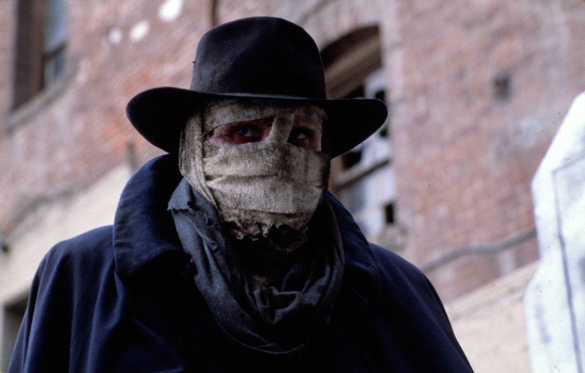 darkman-movie-review-1990-superhero-film-sam-raimi-liam-neeson.jpg