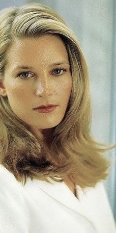 5ac4ece2243b0c9244b1ea57098e5c6a--bridget-fonda-jackie-brown.jpg