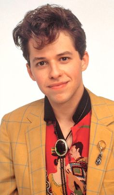 8f48520227cd9d09b0866e3cd3347ac1--jon-cryer-s-style.jpg