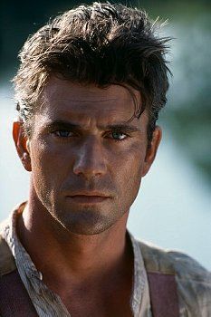 b1bb5de1792e4f045c58d9628c430be4--hot-actors-mel-gibson-movies.jpg