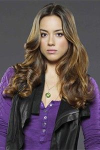 f39a283ad75eaf156c6ffe8e62b46e53--chloe-bennet-bella.jpg