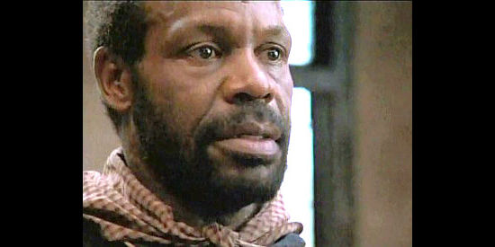 Danny-Glover-as-Washington-Wyatt-a-sergeant-whos-learned-how-to-survive-in-a-white-mans-army-in-Buffalo-Soldiers-1997.jpg