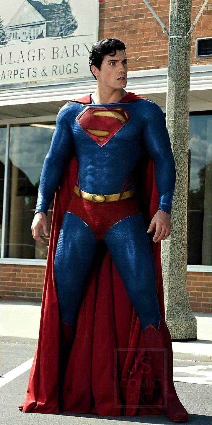 on-a-scale-of-1-10-rate-this-man-of-steel-costume-v0-3d42f21mjc3b1.jpg